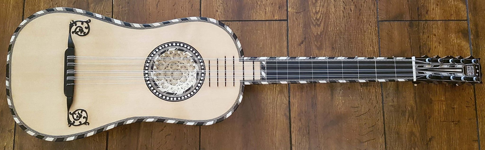 Baroque Guitar