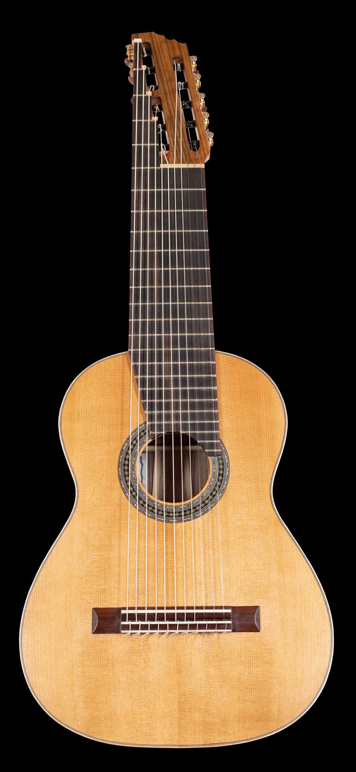Alto guitar