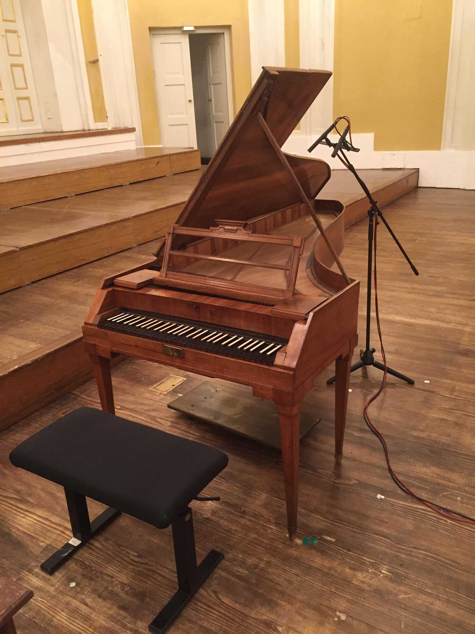 Mozart's 61 key piano