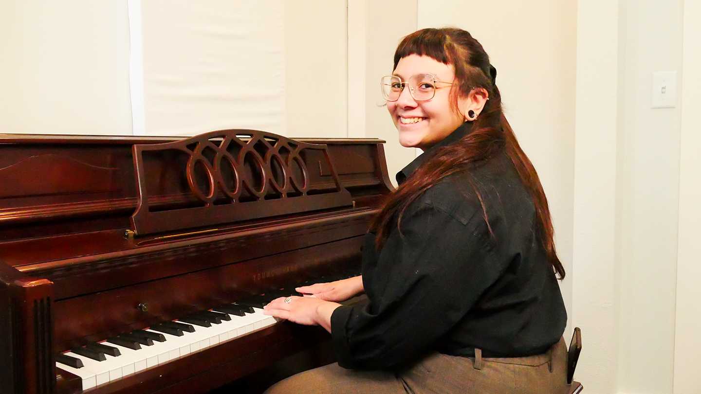 Music lesson at Sage Music