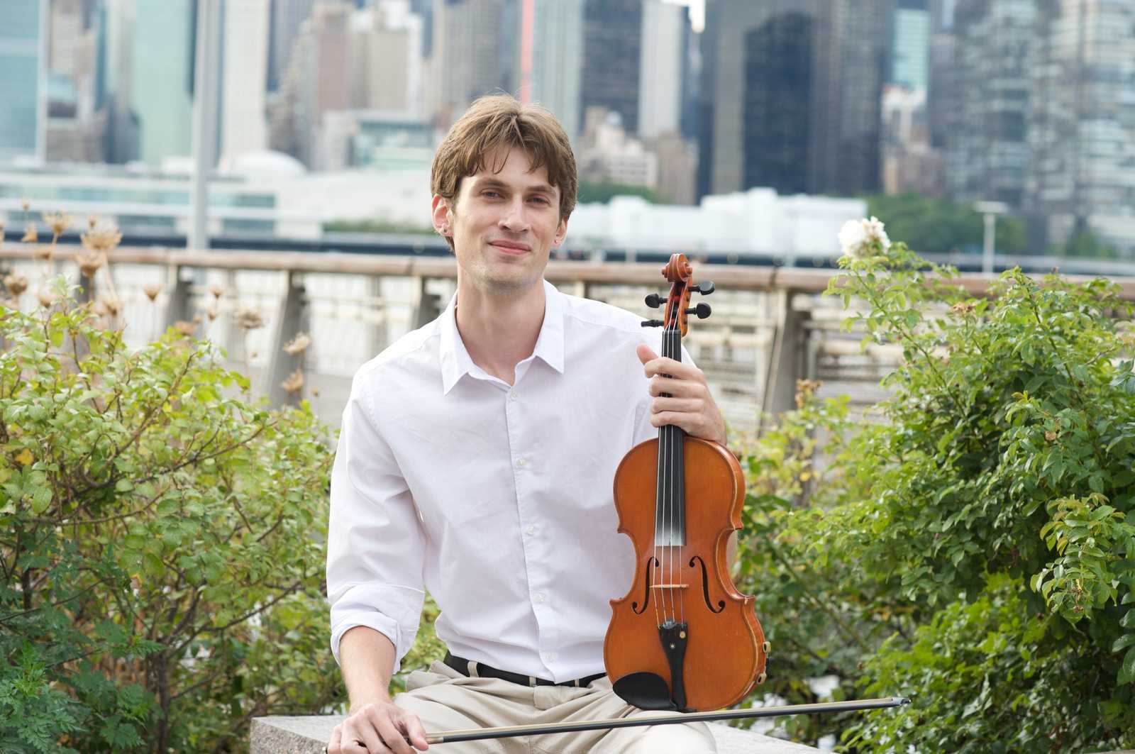 Sage Music violin teacher