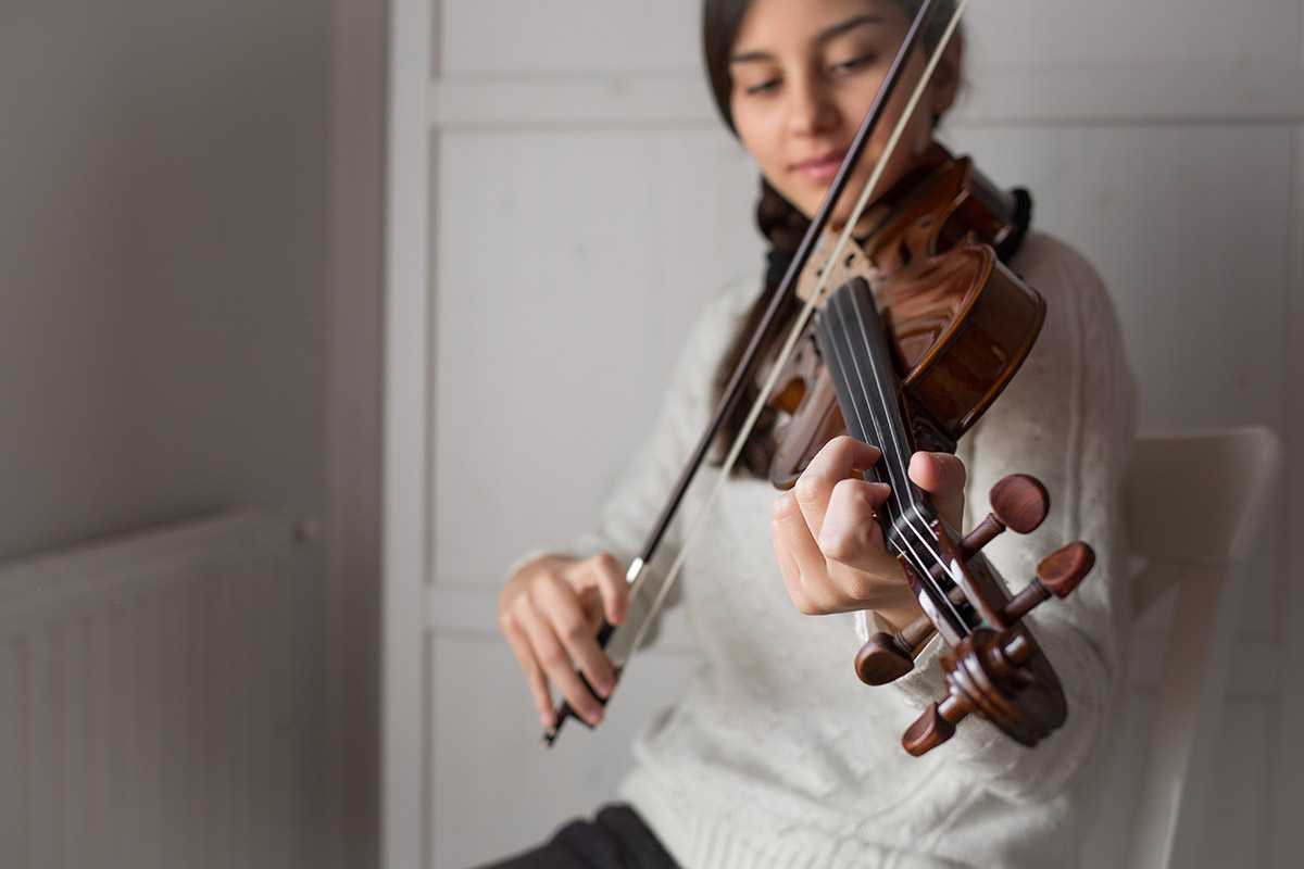 Sage Music violin teacher